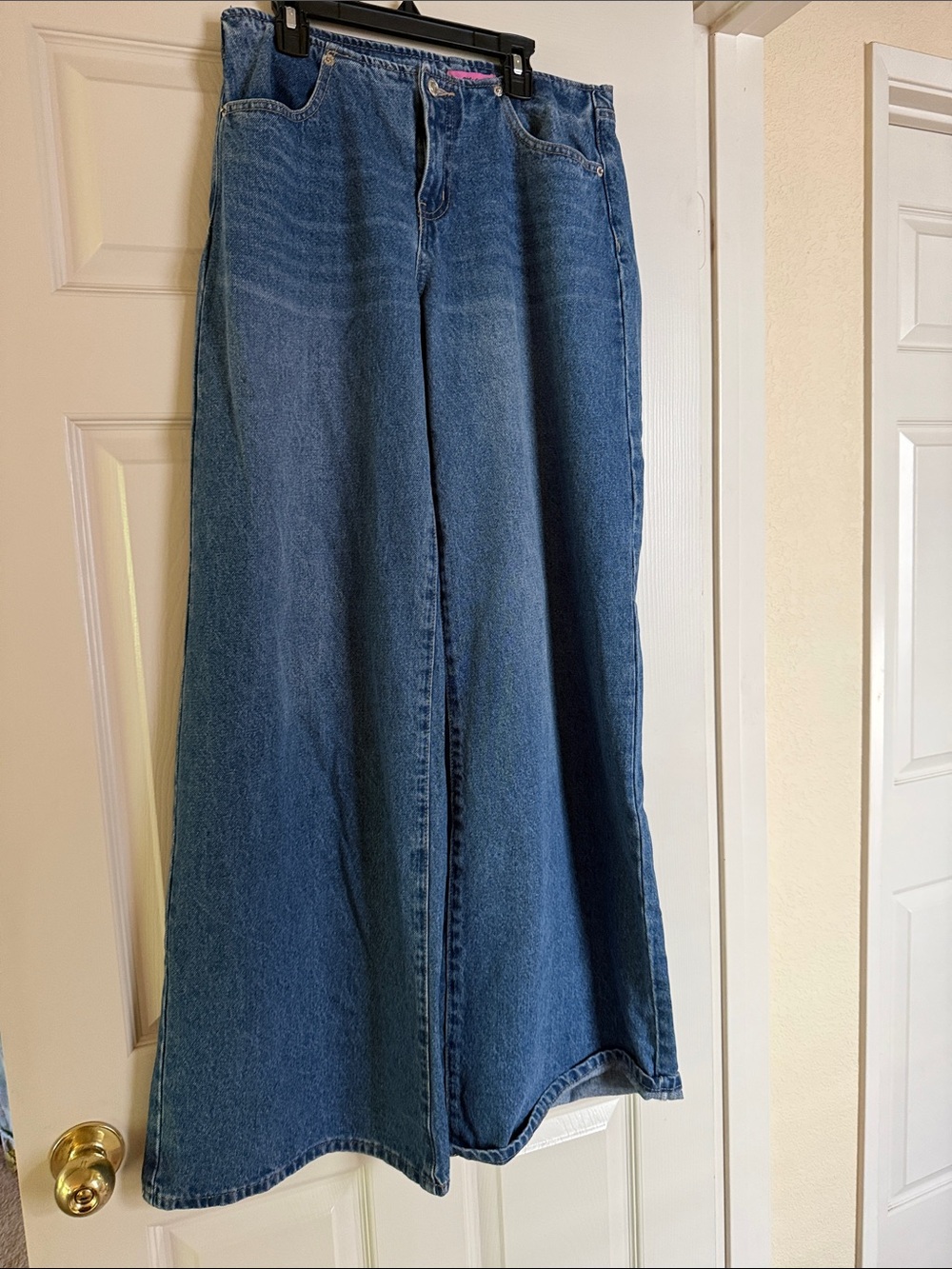 Edikted Women's Wide Leg Jeans in Classic Blue